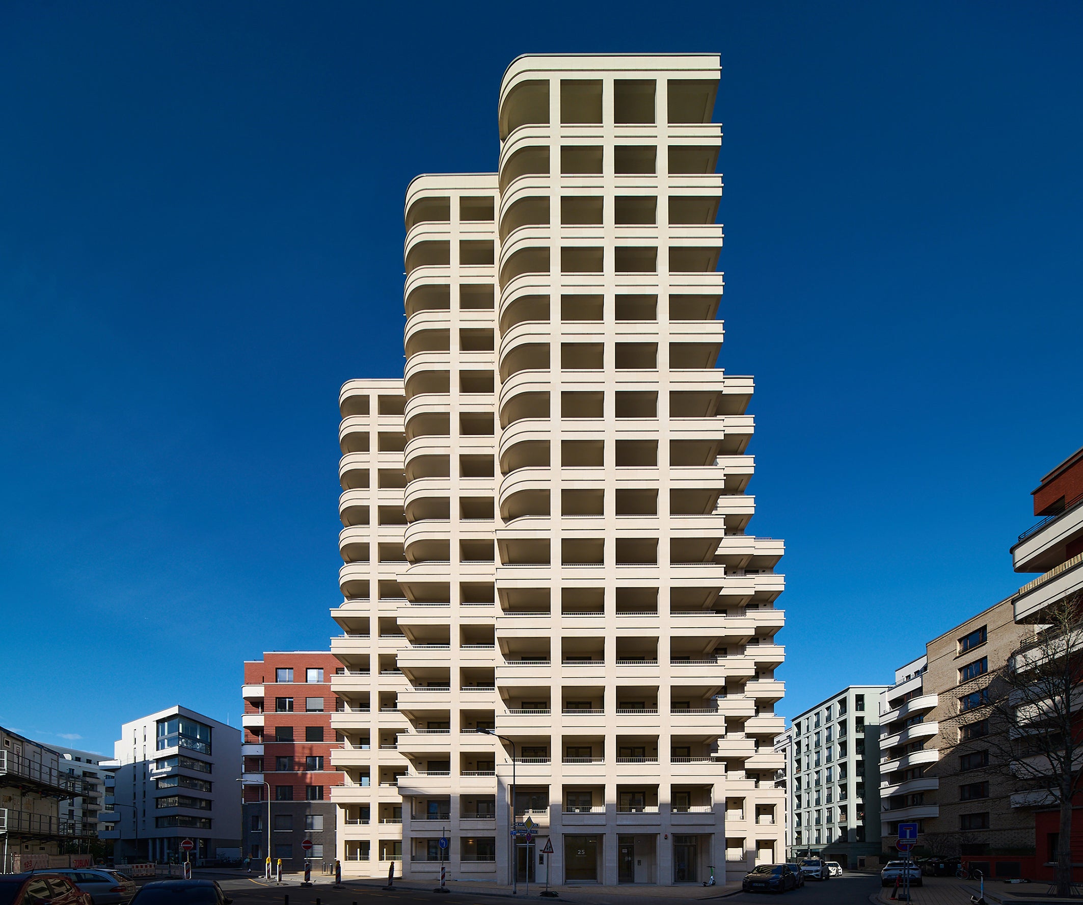 The DREI HORIZONTE project can be seen from the street to the entire building.