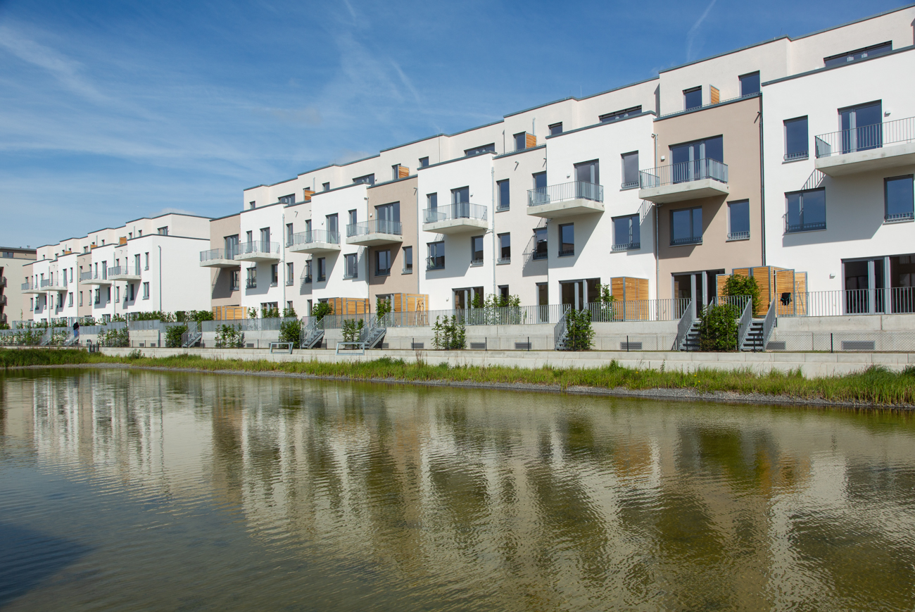 With a view from the opposite side of the complete Berlin new-build project Seefeld I, which is part of BUWOG quarter 52° Nord